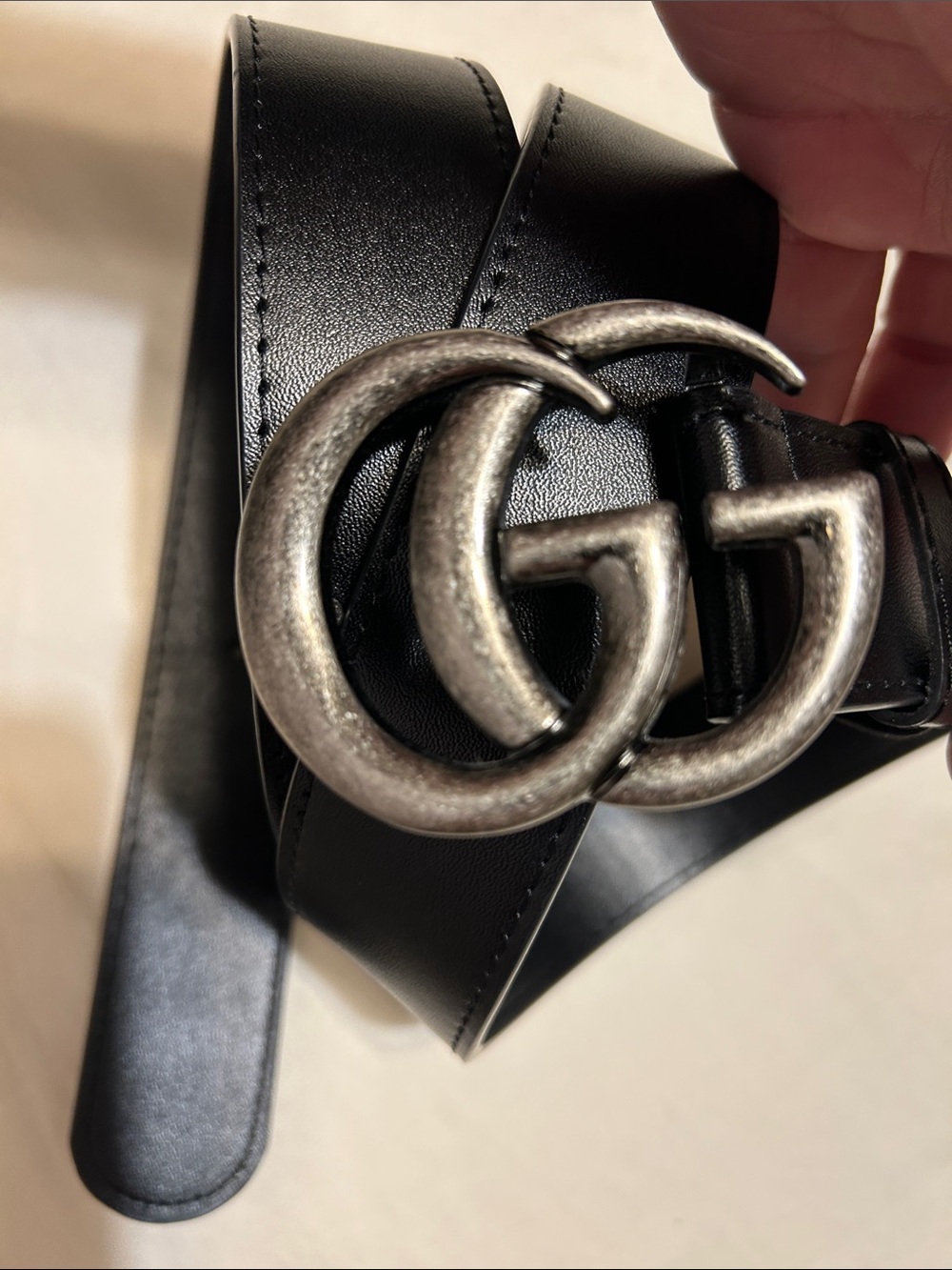 Gucci Black Leather Belt with Double G Silver-Tone Buckle - Picture 7 of 8